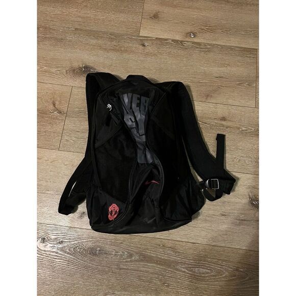 RARE Nike Manchester United “NEVER SAY DIE” Soccer Bag Backpack